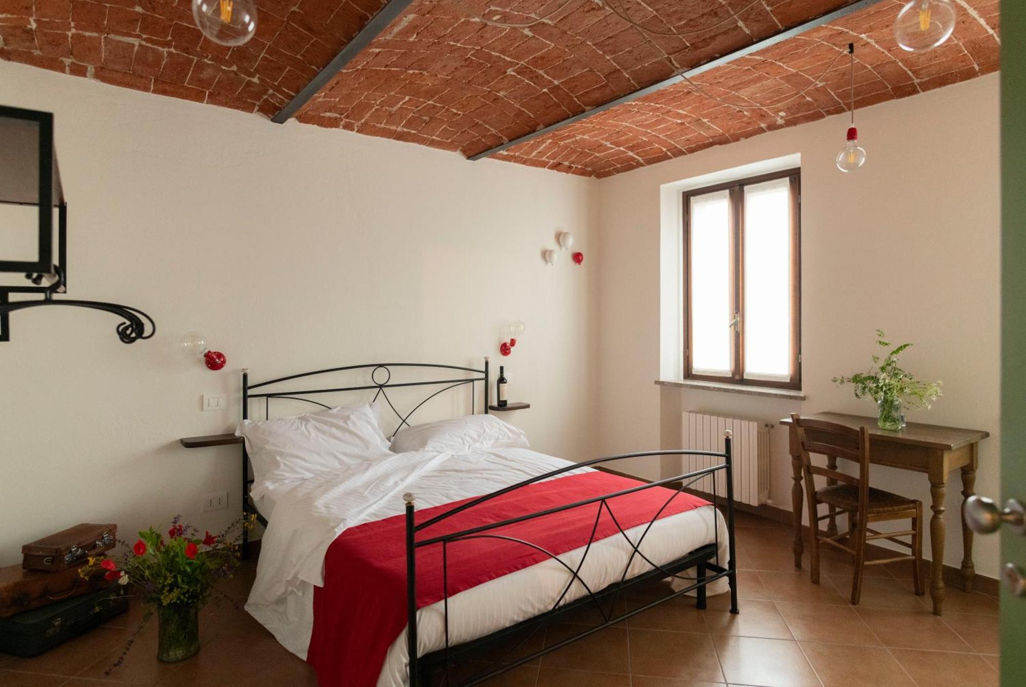Ca' Nadin Agriturismo San Damiano dʼAsti Esterno foto