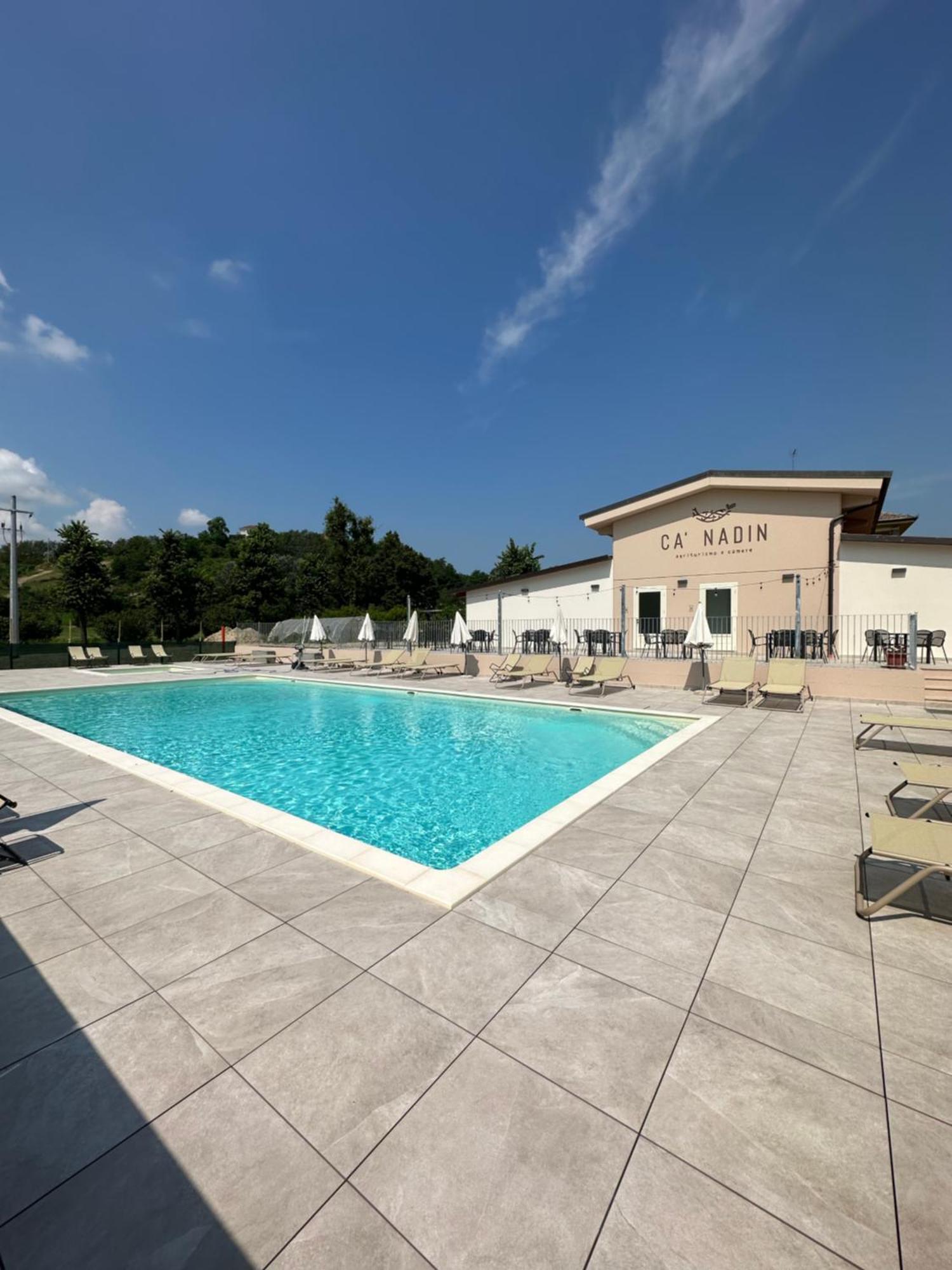 Ca' Nadin Agriturismo San Damiano dʼAsti Esterno foto